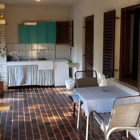 Apartments Ruby Funtana