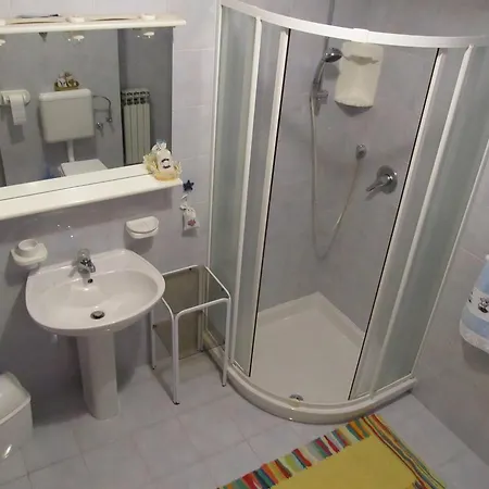 Apartments Ruby Apartment Funtana