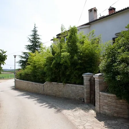 Apartment Apartments Ruby